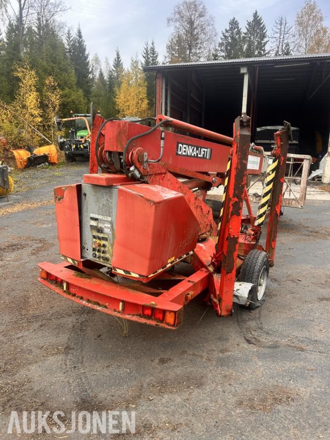 Denka 18 m tilhengerlift – reparasjonsobjekt / delelift