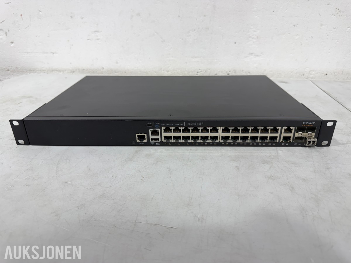 2 stk Ruckus ICX 7150-24P PoE+ nettverksswitcher