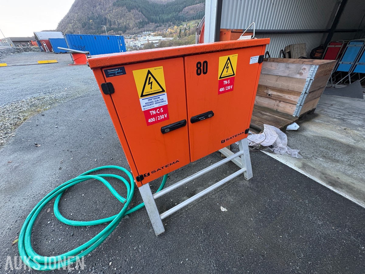 Ca. 80 byggestrømskap – 230/400 volt selges samlet