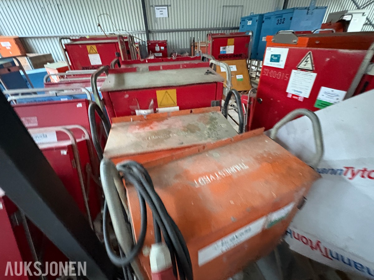 Ca. 80 byggestrømskap – 230/400 volt selges samlet