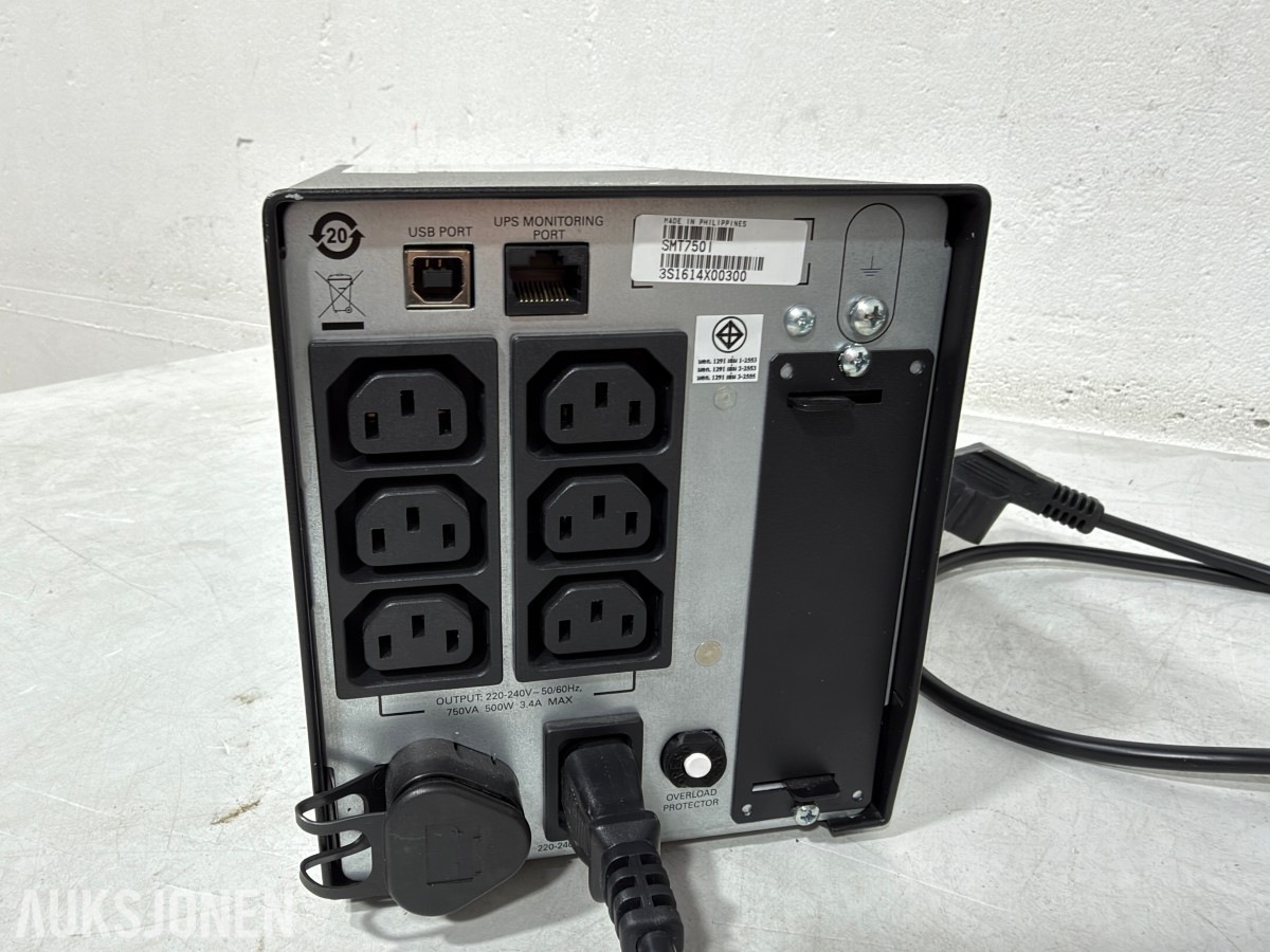 APC Smart-UPS SMT750I og SMC1500I