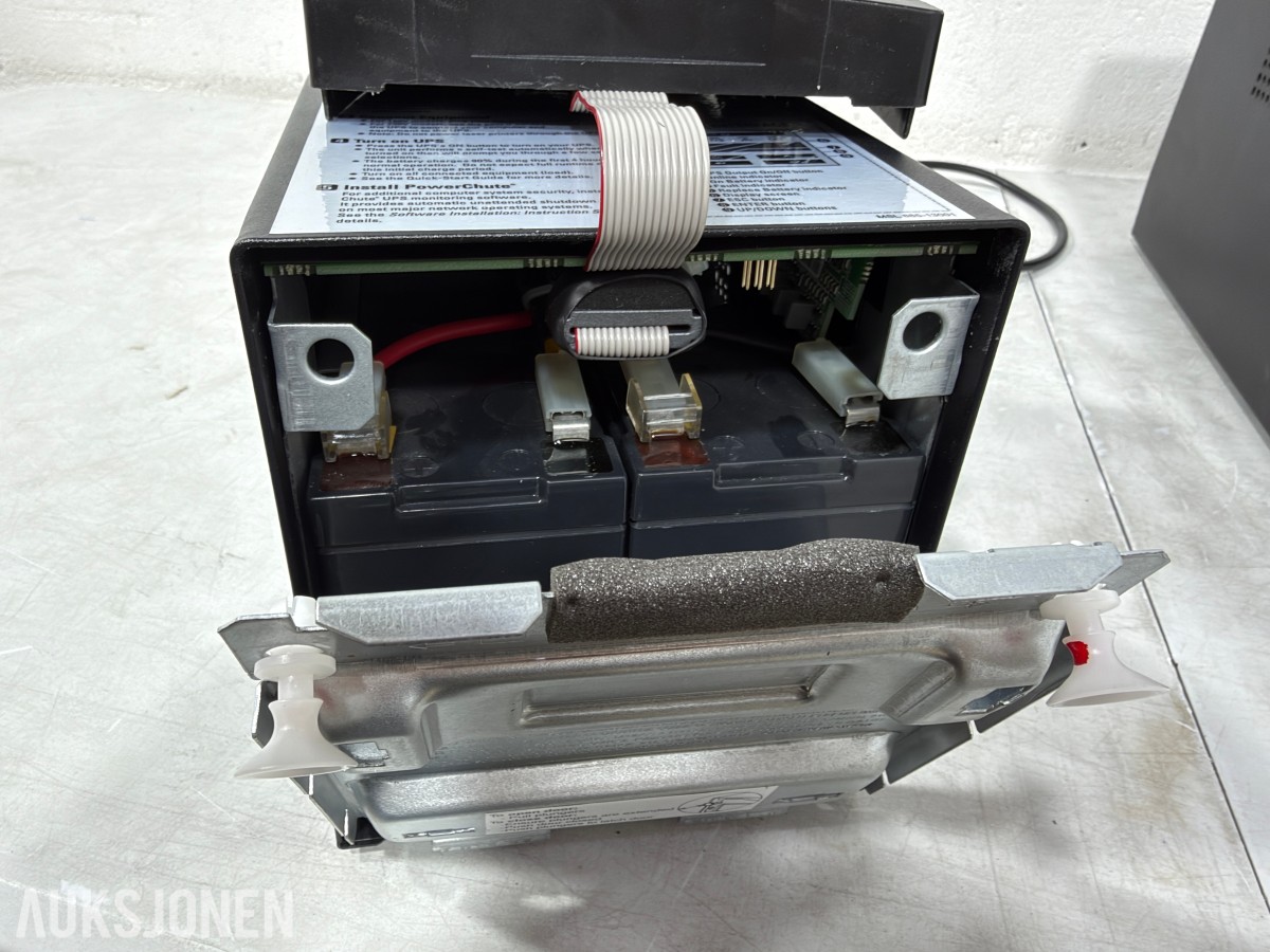 APC Smart-UPS SMT750I og SMC1500I