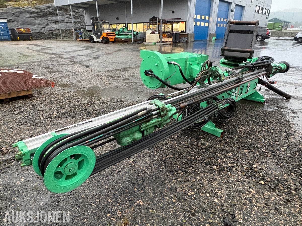2012 Montabert CPA 225E Boretårn – overhalt 2025