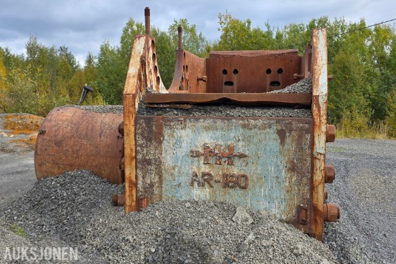 Morgårdshammar AR 180 Knusekropp