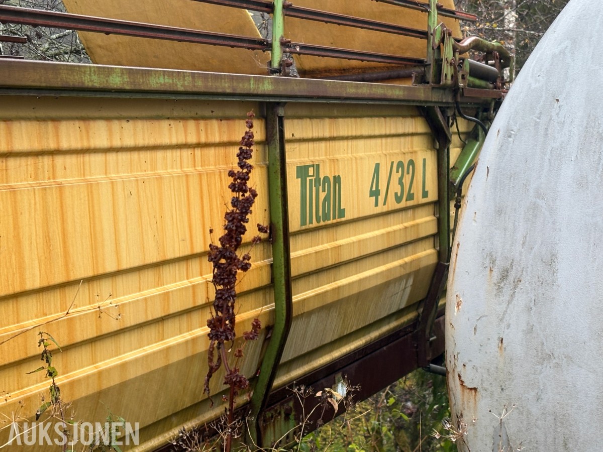 1994 Krone Titan 4/32 L lessevogn – tandem