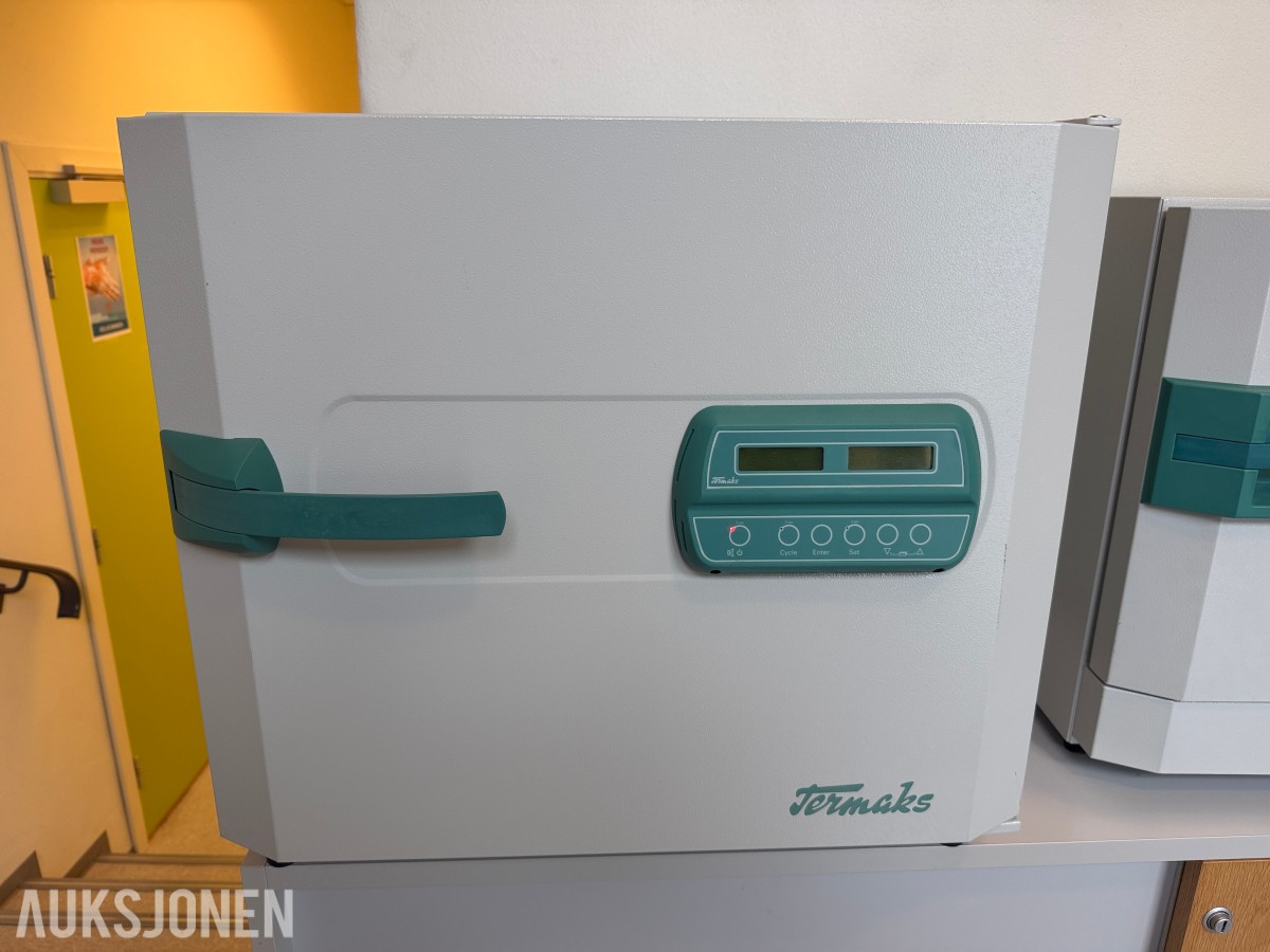 Termaks TS 9053 tørrsterilisator / laboratorietørkeskap – 53 liter
