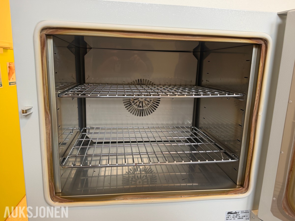 Termaks TS 9053 tørrsterilisator / laboratorietørkeskap – 53 liter