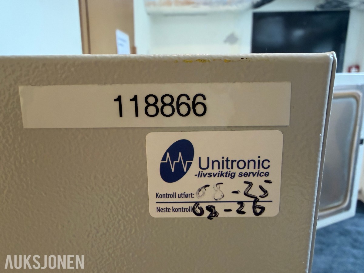 Termaks TS 9053 tørrsterilisator / laboratorietørkeskap – 53 liter