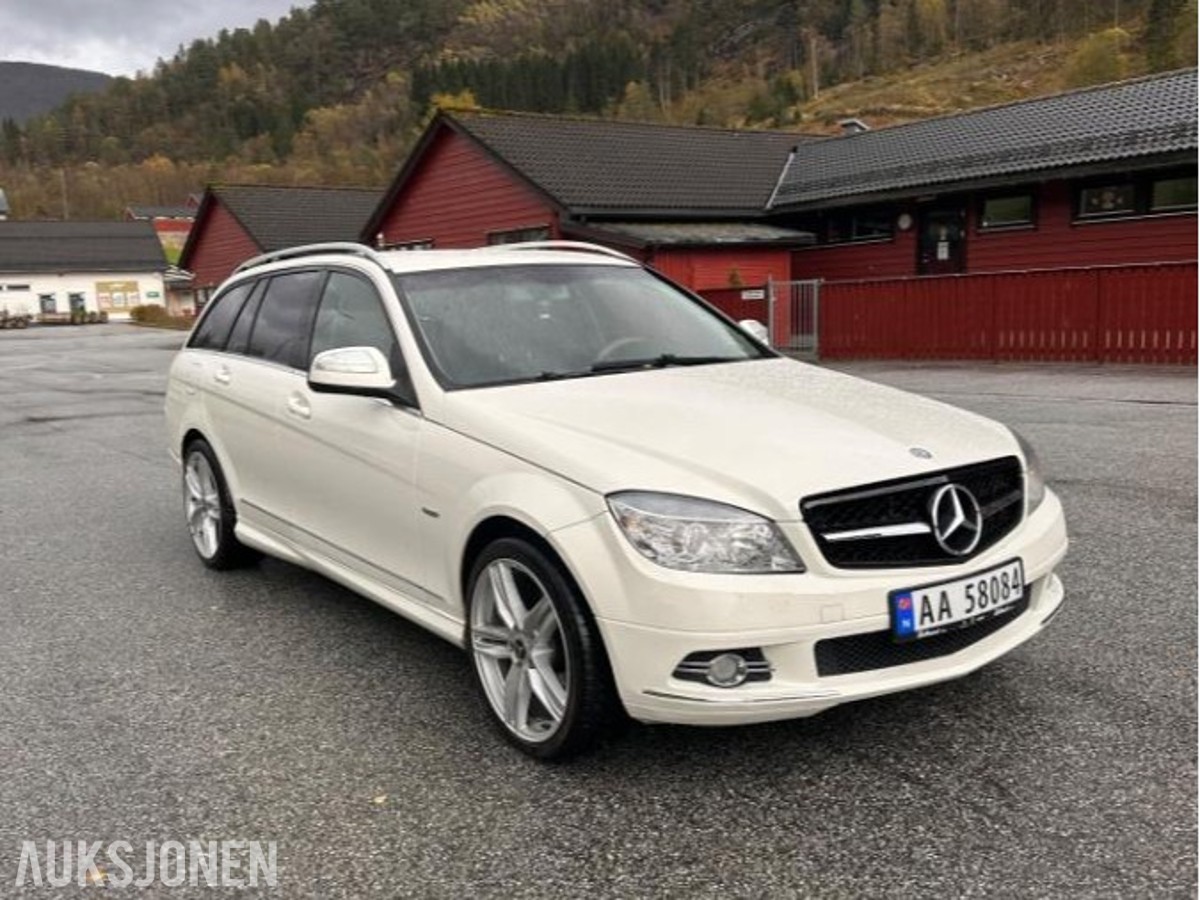 2008 Mercedes-Benz C 200 CDI MANUELL EU-OK 06.28 HENGERFESTE DELSKINN