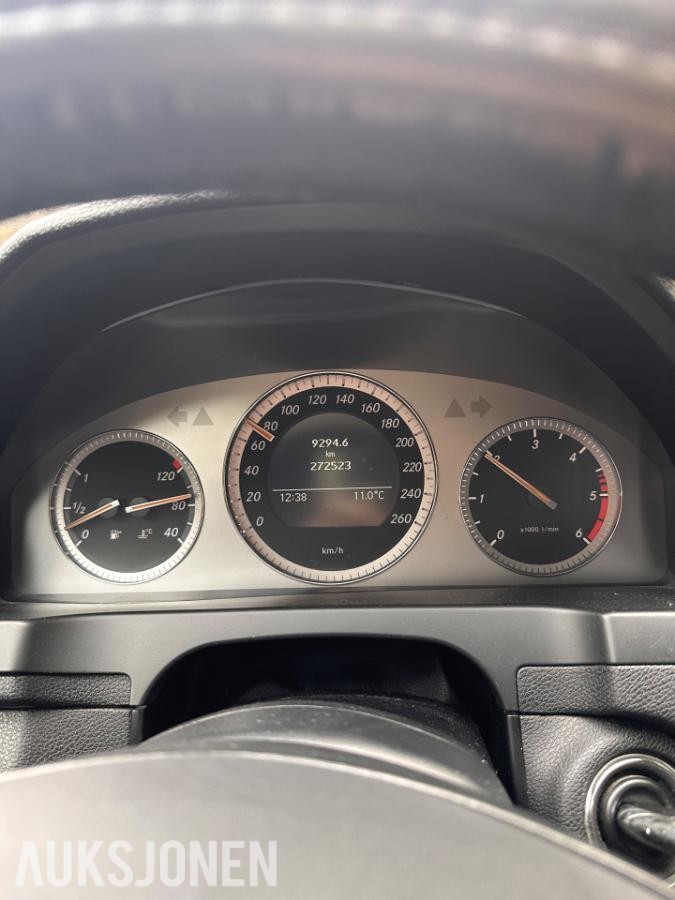 2008 Mercedes-Benz C 200 CDI MANUELL EU-OK 06.28 HENGERFESTE DELSKINN