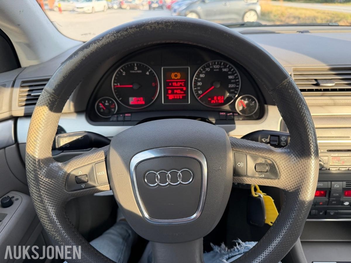 2006 AUDI A4 2.0 TDI MULTITRONIC HENGERFESTE SKINN