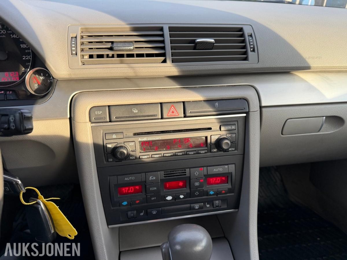 2006 AUDI A4 2.0 TDI MULTITRONIC HENGERFESTE SKINN