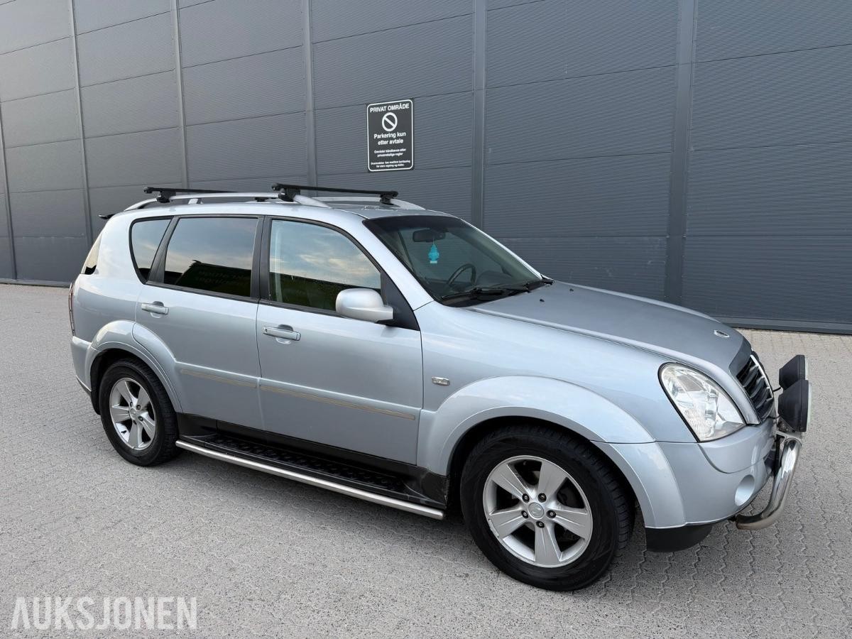 2009 SSANGYONG REXTON 4WD AUTOMAT HENGERFESTE SKINN