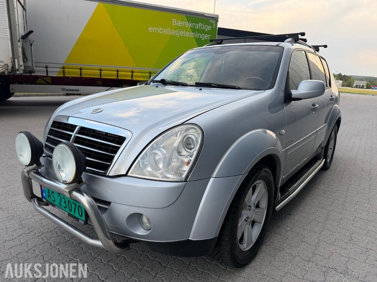 2009 SSANGYONG REXTON 4WD AUTOMAT HENGERFESTE SKINN