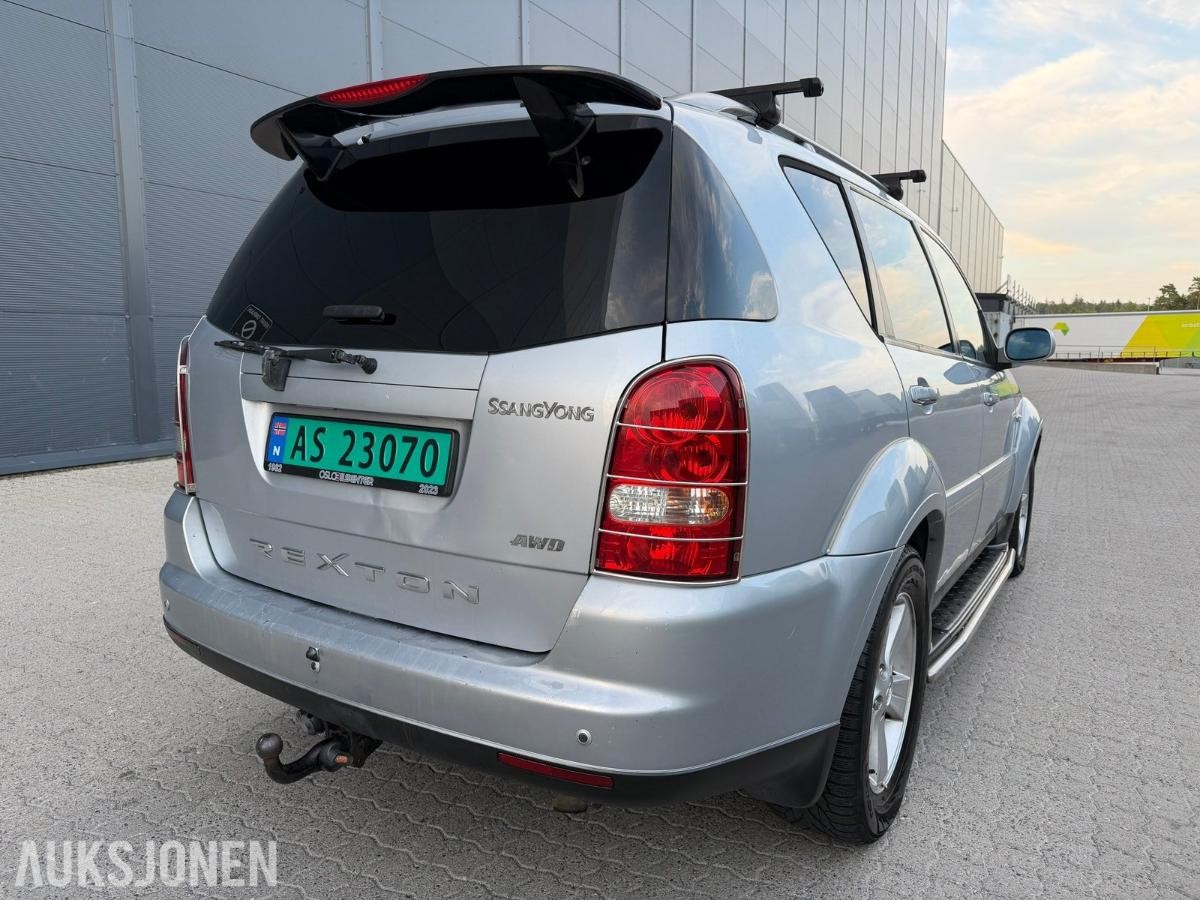 2009 SSANGYONG REXTON 4WD AUTOMAT HENGERFESTE SKINN