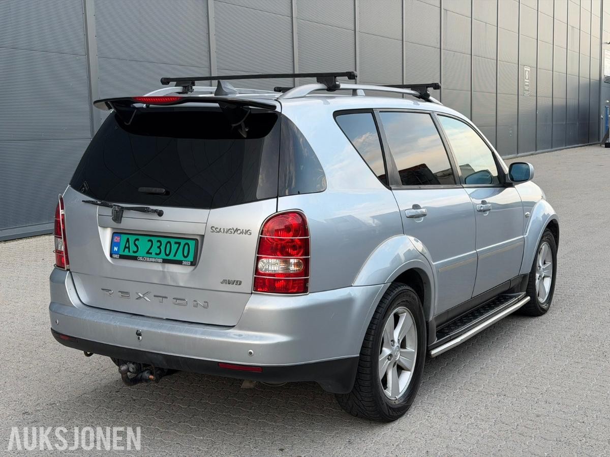 2009 SSANGYONG REXTON 4WD AUTOMAT HENGERFESTE SKINN