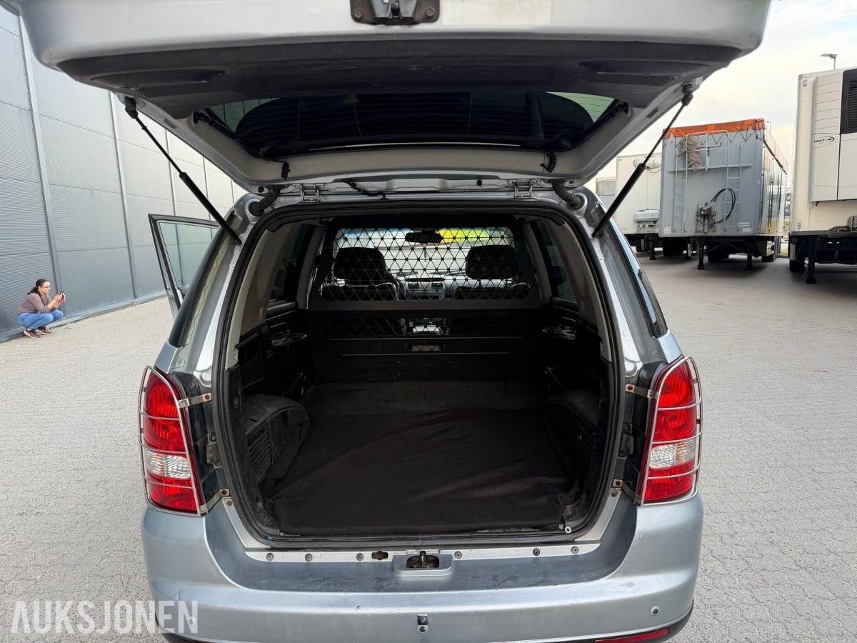 2009 SSANGYONG REXTON 4WD AUTOMAT HENGERFESTE SKINN