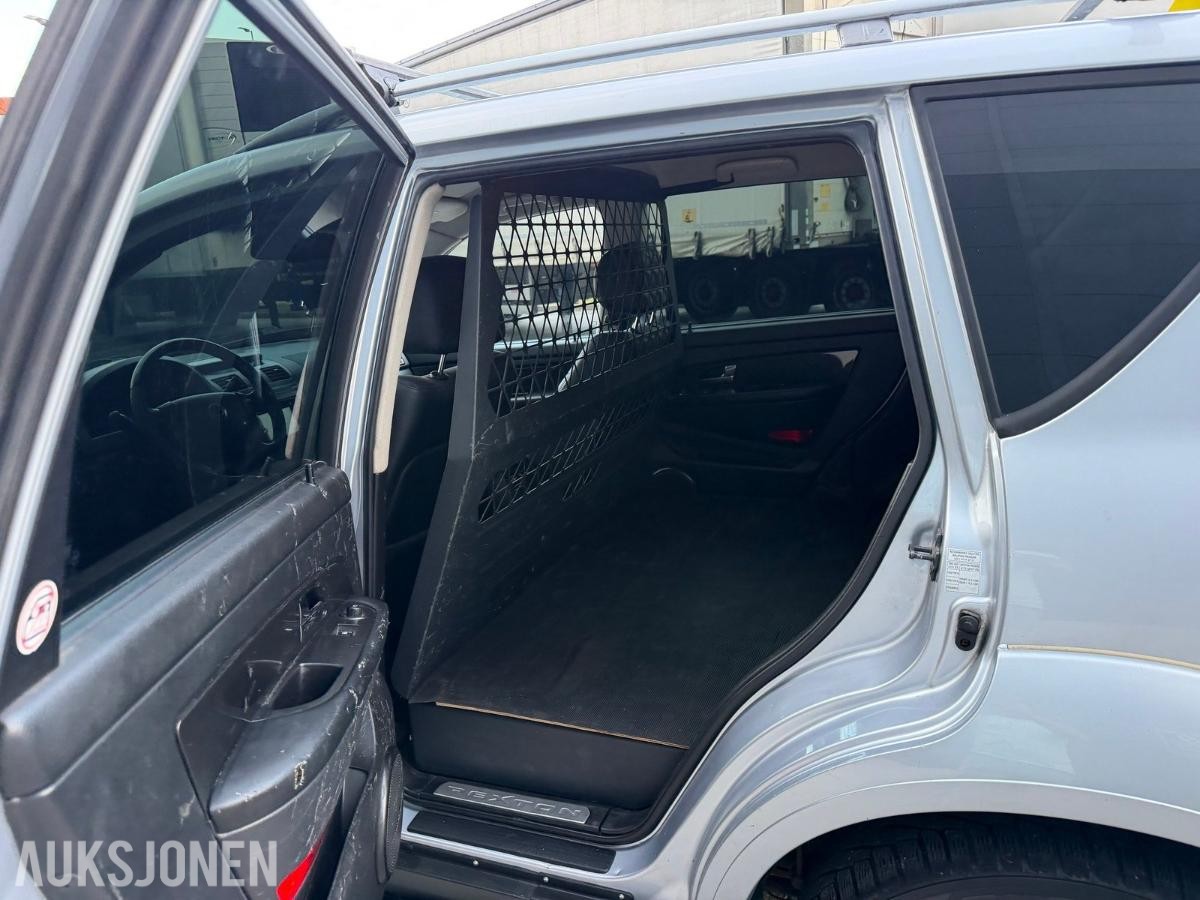 2009 SSANGYONG REXTON 4WD AUTOMAT HENGERFESTE SKINN