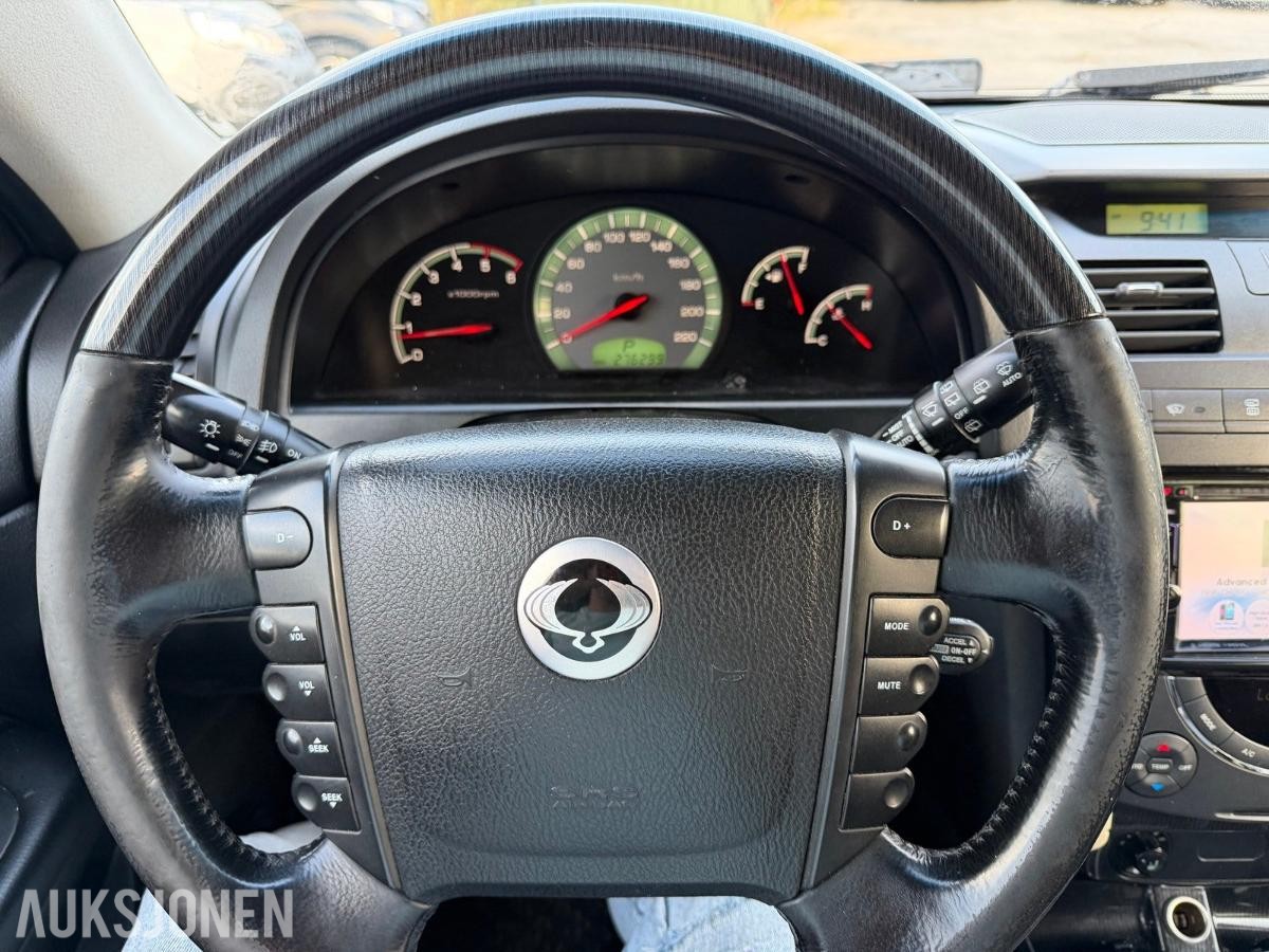 2009 SSANGYONG REXTON 4WD AUTOMAT HENGERFESTE SKINN