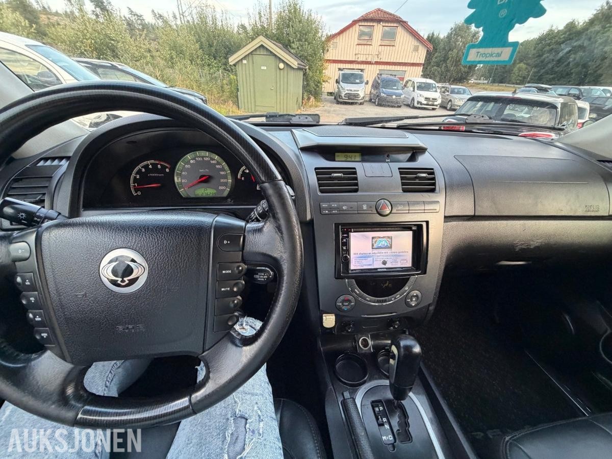 2009 SSANGYONG REXTON 4WD AUTOMAT HENGERFESTE SKINN