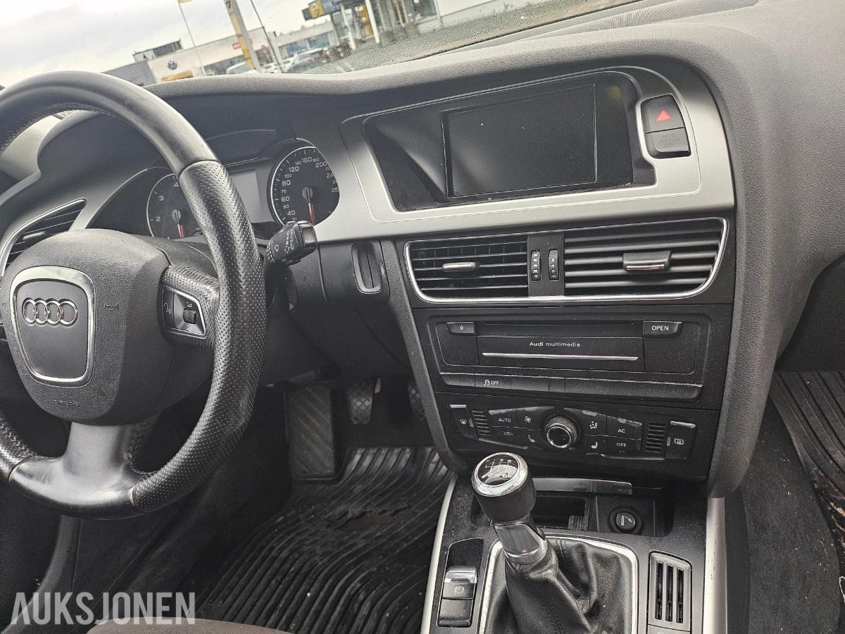 2012 AUDI A4 2.0 DIESEL 120HK MANUELL - REPARASJONSOBJEKT *INGEN MINSTEPRIS*
