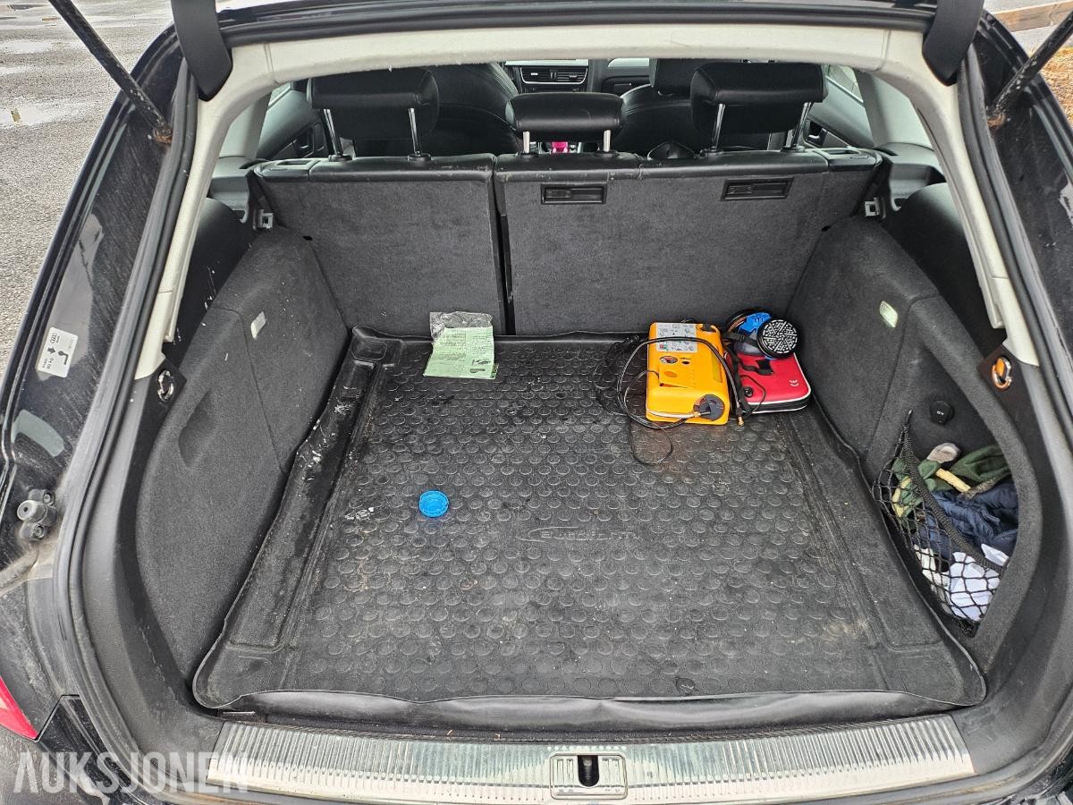 2012 AUDI A4 2.0 DIESEL 120HK MANUELL - REPARASJONSOBJEKT *INGEN MINSTEPRIS*
