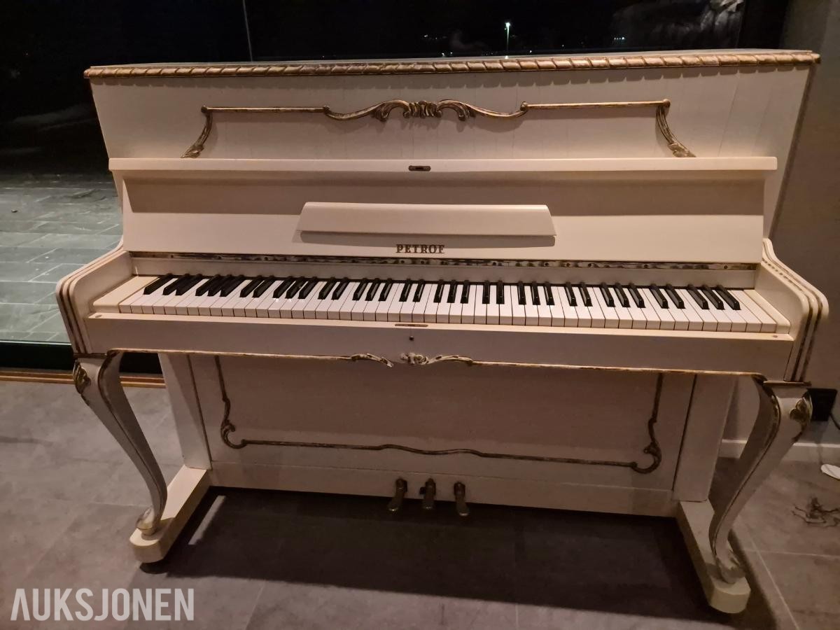 Petrof Piano Petrof