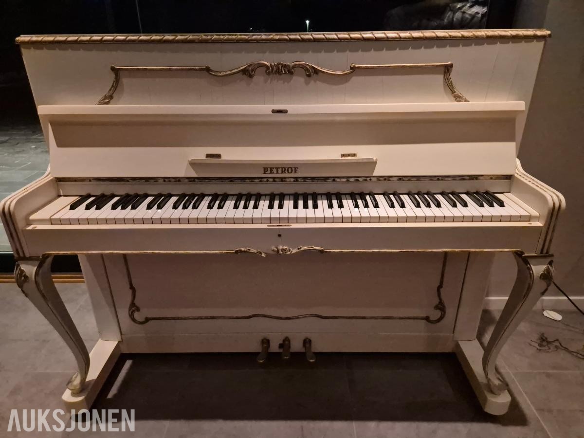 Petrof Piano Petrof