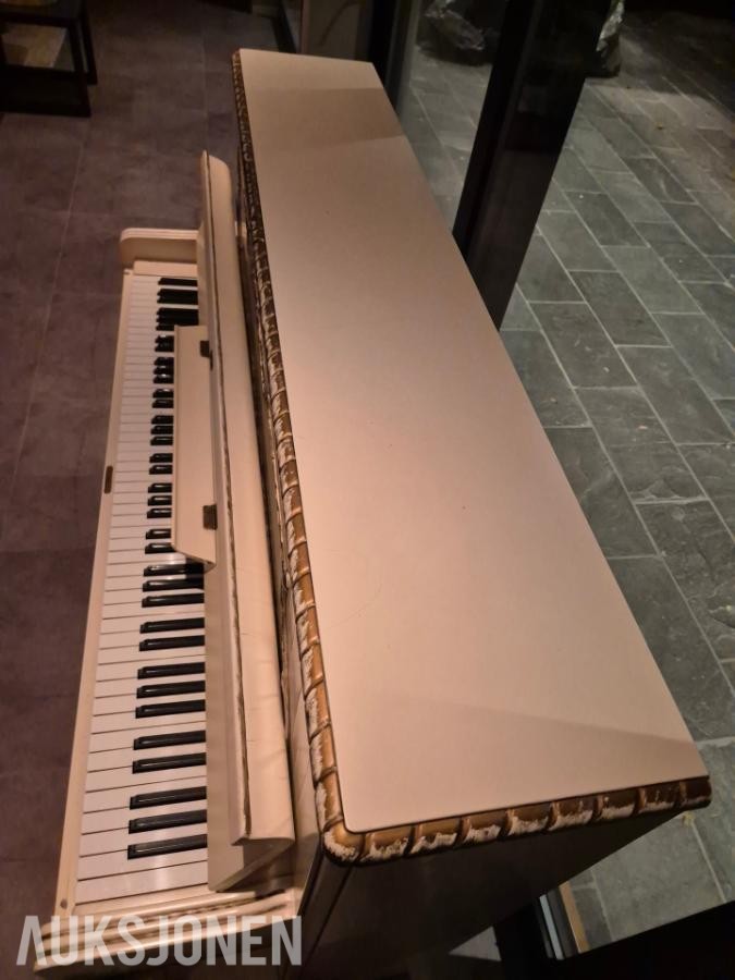 Petrof Piano Petrof
