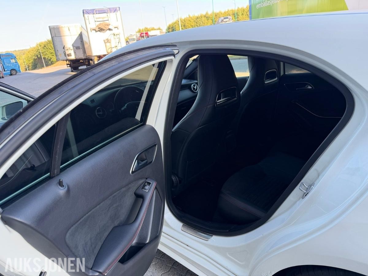 2012 MERCEDES-BENZ A180 AMG LINE HENGERFESTE