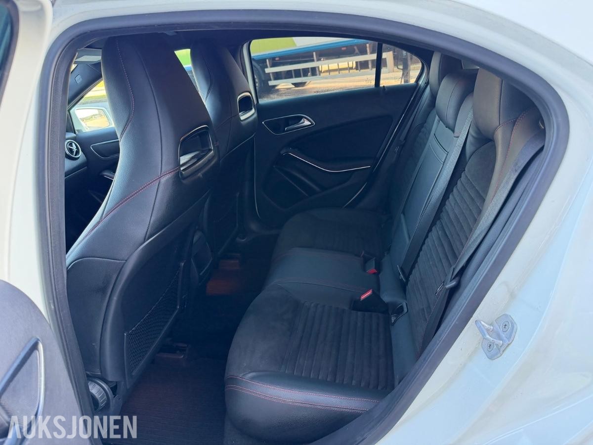 2012 MERCEDES-BENZ A180 AMG LINE HENGERFESTE