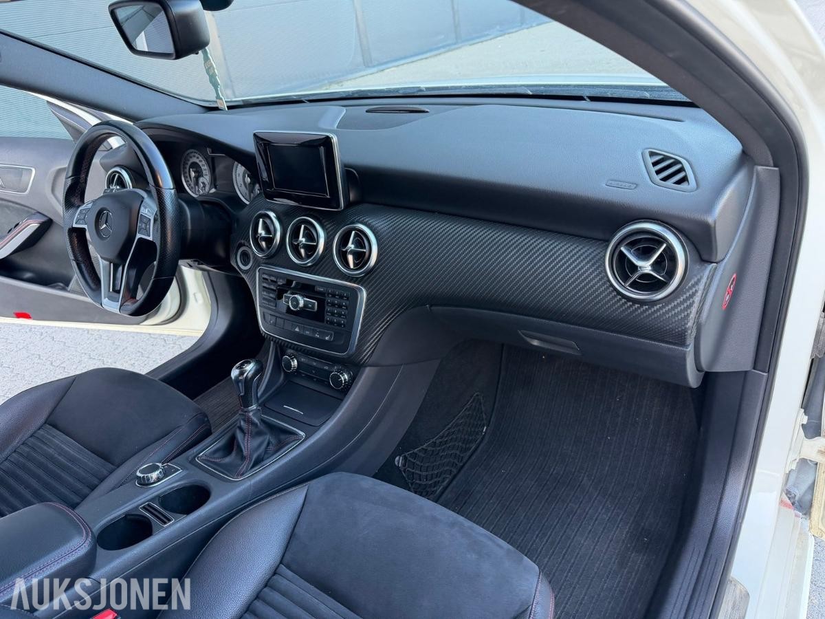 2012 MERCEDES-BENZ A180 AMG LINE HENGERFESTE