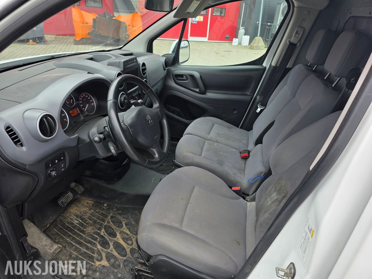 2016 Peugeot Partner 1.6-99 D reparasjons objekt/dele bil 0 i minstepris