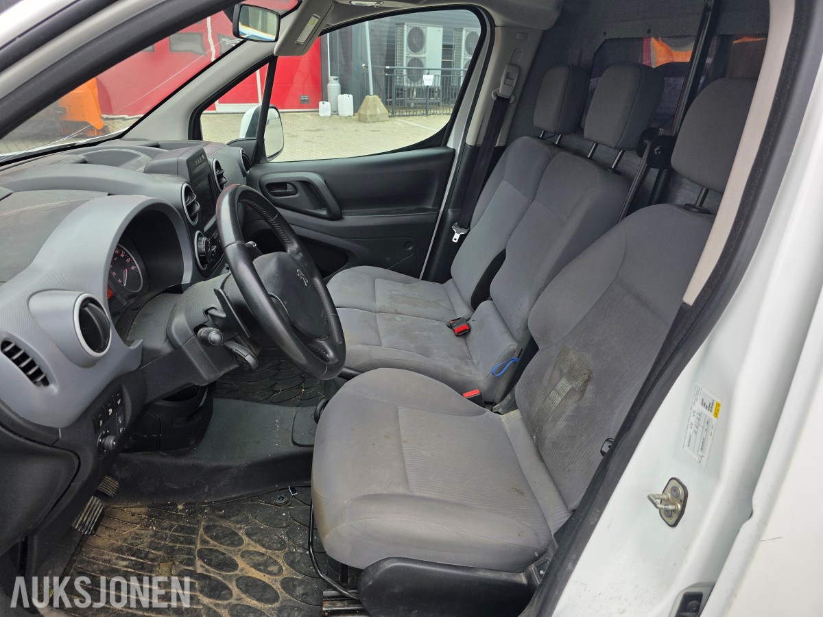 2016 Peugeot Partner 1.6-99 D reparasjons objekt/dele bil 0 i minstepris