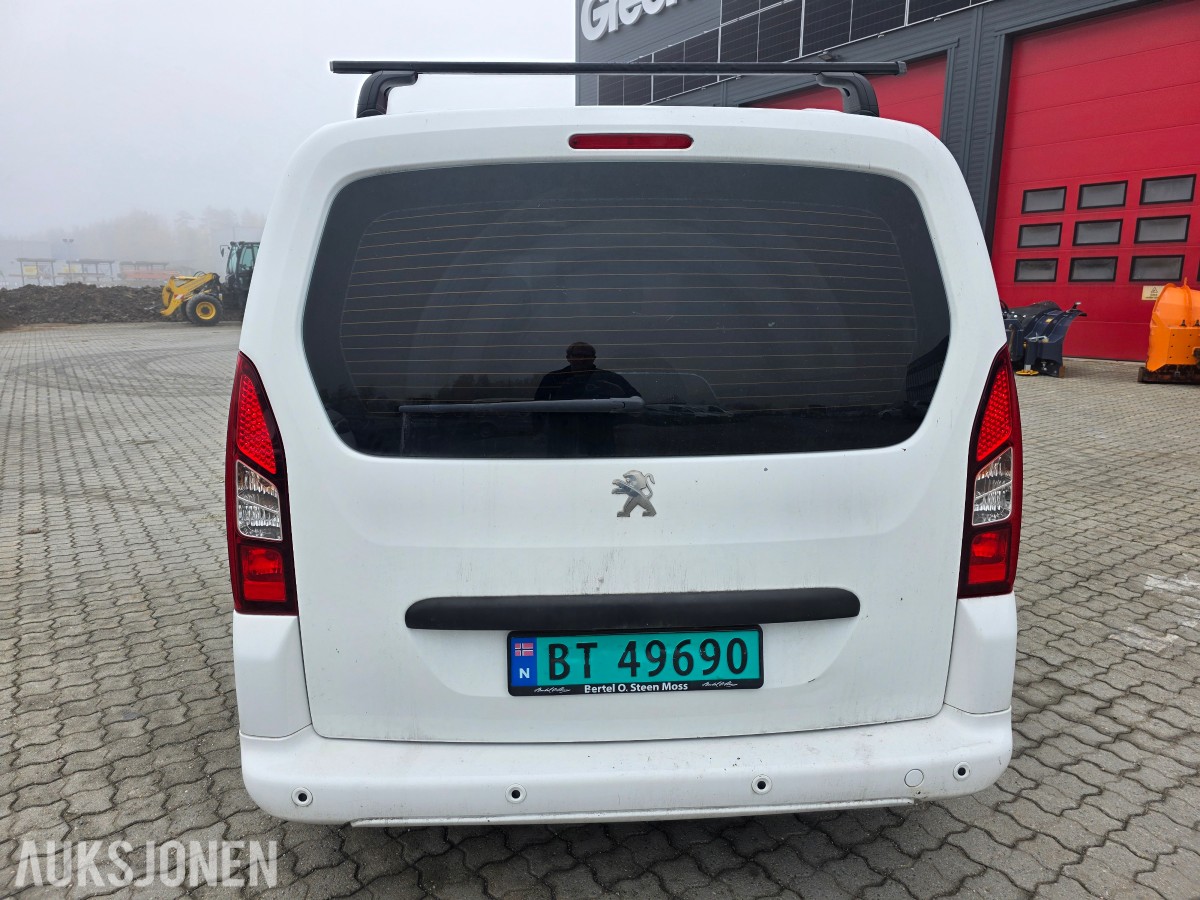 2016 Peugeot Partner 1.6-99 D reparasjons objekt/dele bil 0 i minstepris