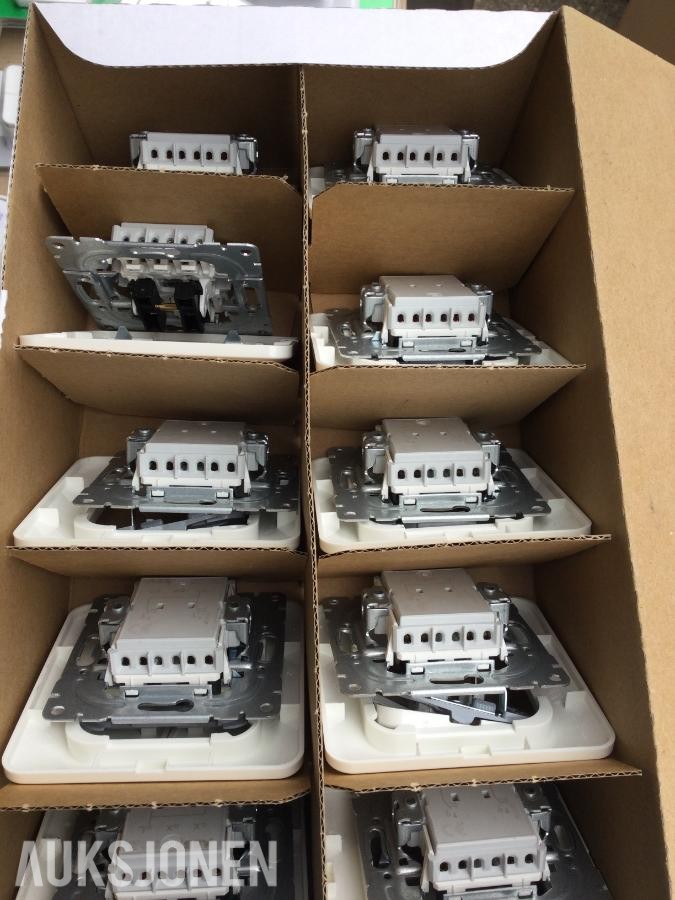 2026 Abb 1065 40 Stk lysbrytere