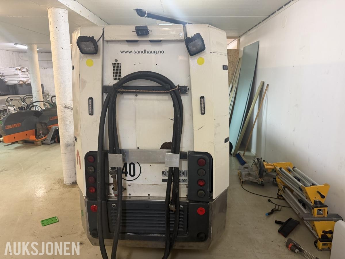 2011 Aebi MFH2500 Feiemaskin, 6057 t