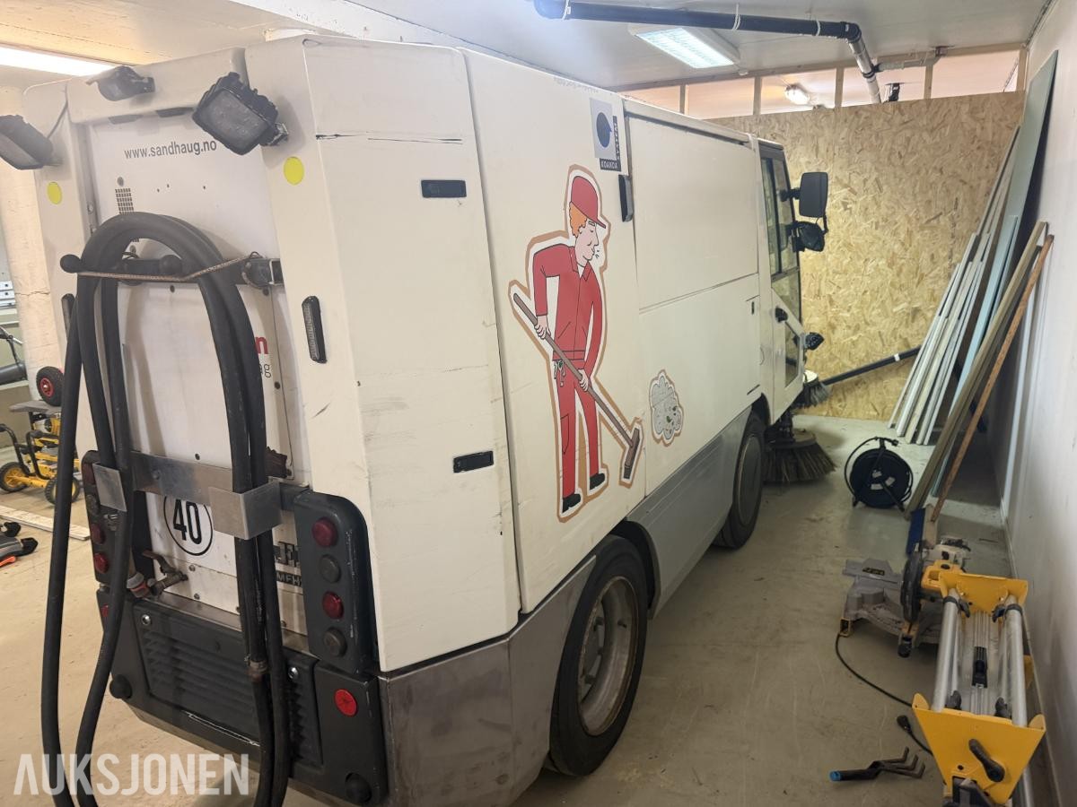 2011 Aebi MFH2500 Feiemaskin, 6057 t