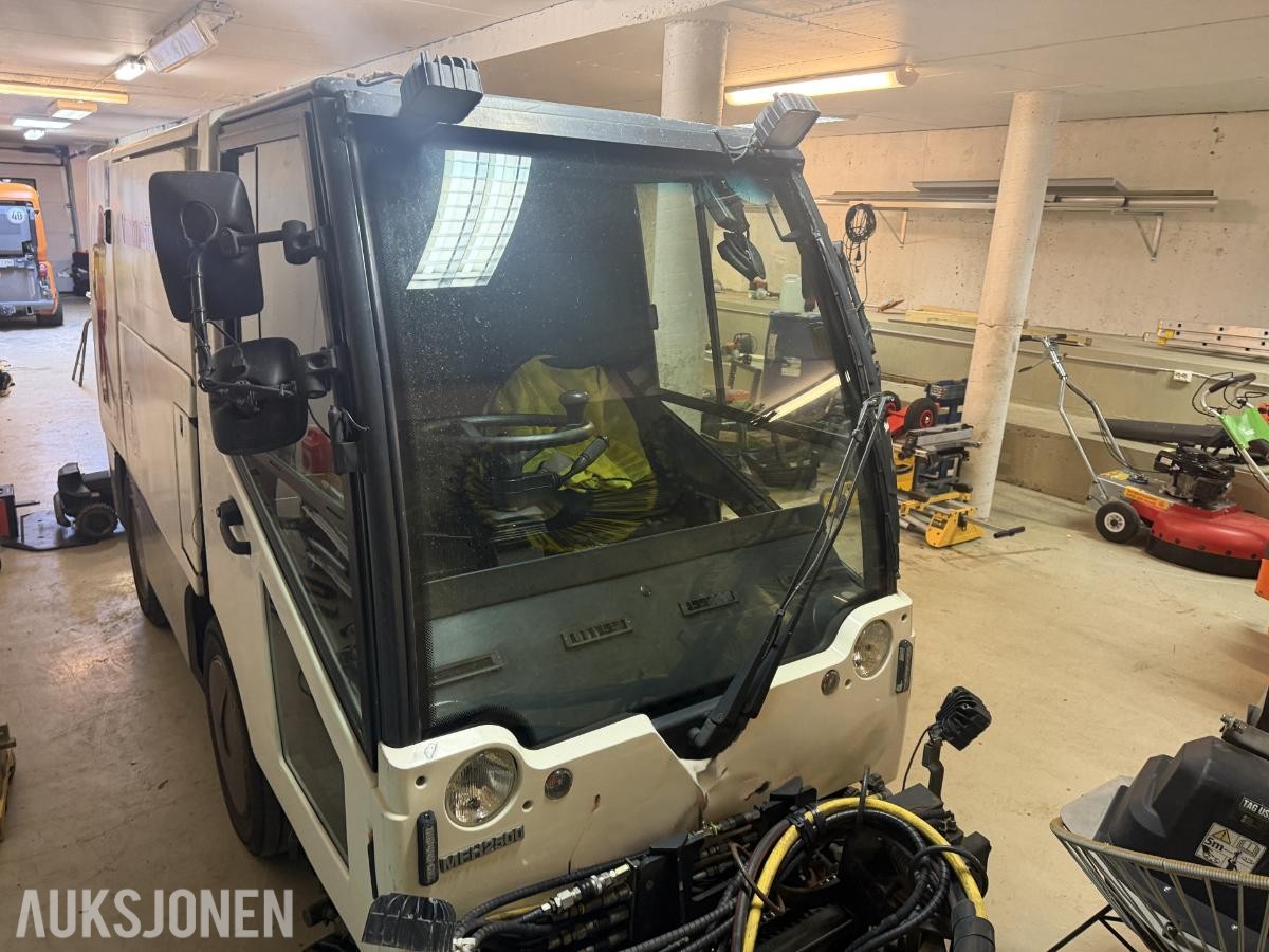 2011 Aebi MFH2500 Feiemaskin, 6057 t