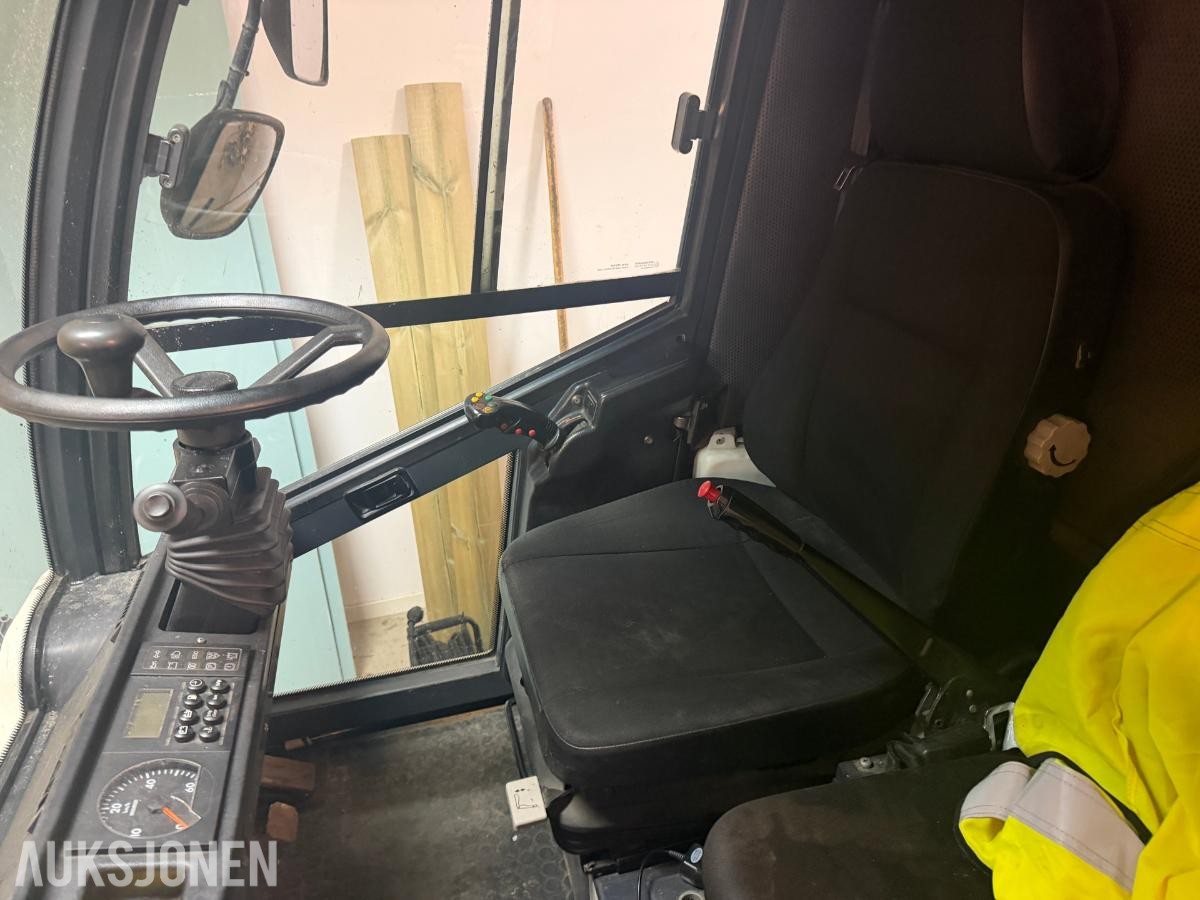 2011 Aebi MFH2500 Feiemaskin, 6057 t