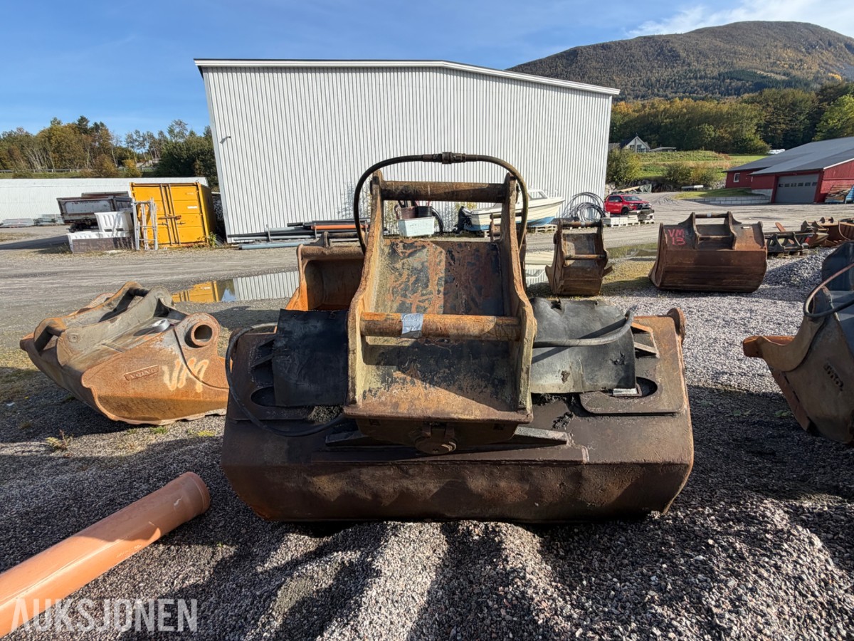 Hydraulisk tilt-/pusseskuffe - S70 Feste