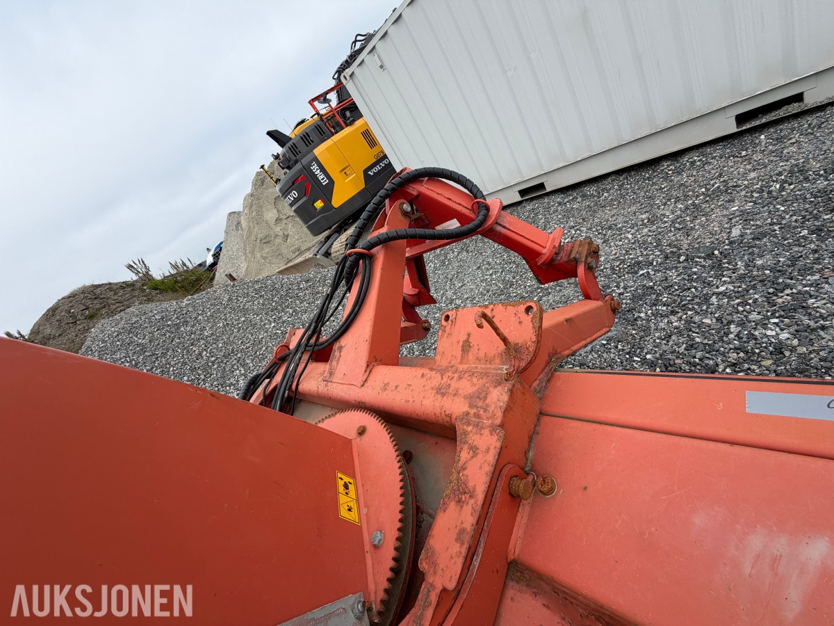 Duun TF256 - To trinns snøfres