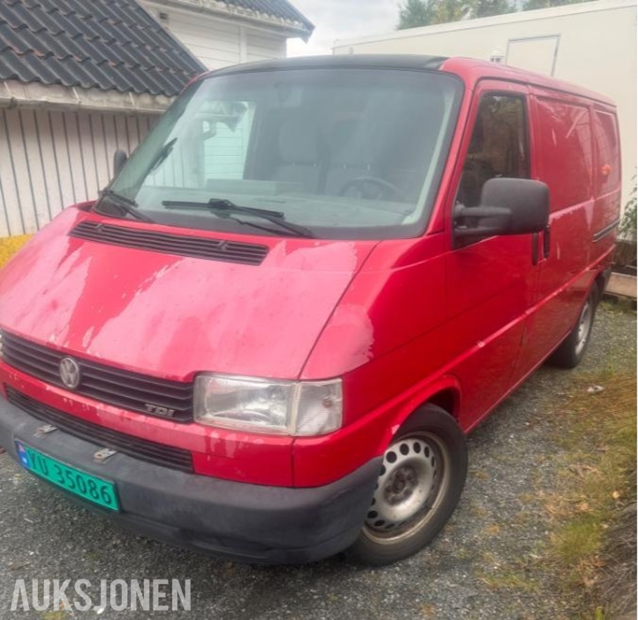 2003 Volkswagen Transporter 2.5 Diesel 102hk Webasto, Cruisekontroll, Hengerfeste