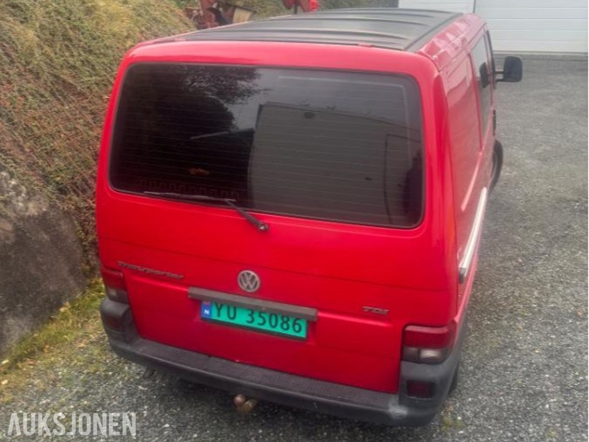 2003 Volkswagen Transporter 2.5 Diesel 102hk Webasto, Cruisekontroll, Hengerfeste