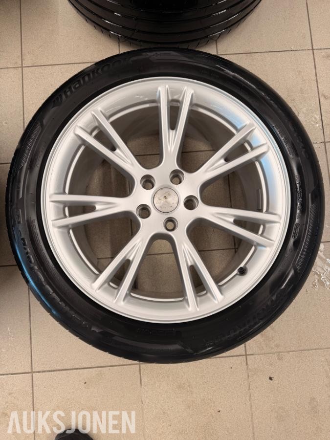 Tesla  Modell y hjulsett 255/45-r19