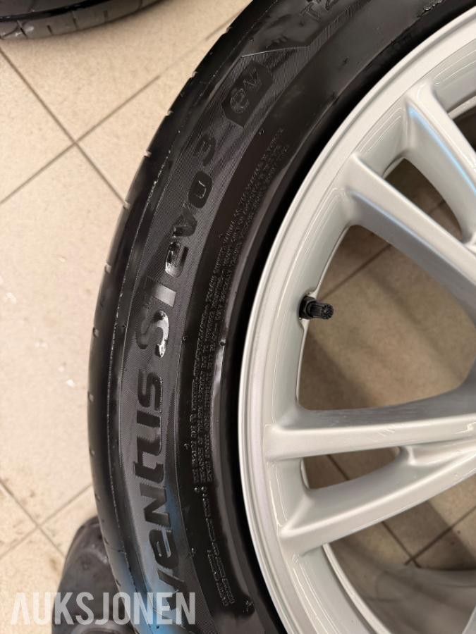 Tesla  Modell y hjulsett 255/45-r19