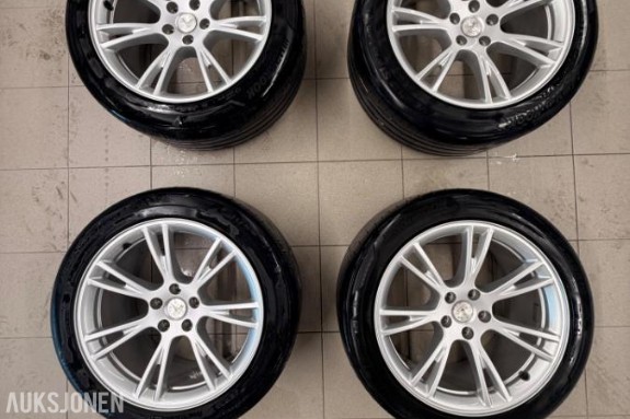 Tesla Modell y hjulsett 255/45-r19