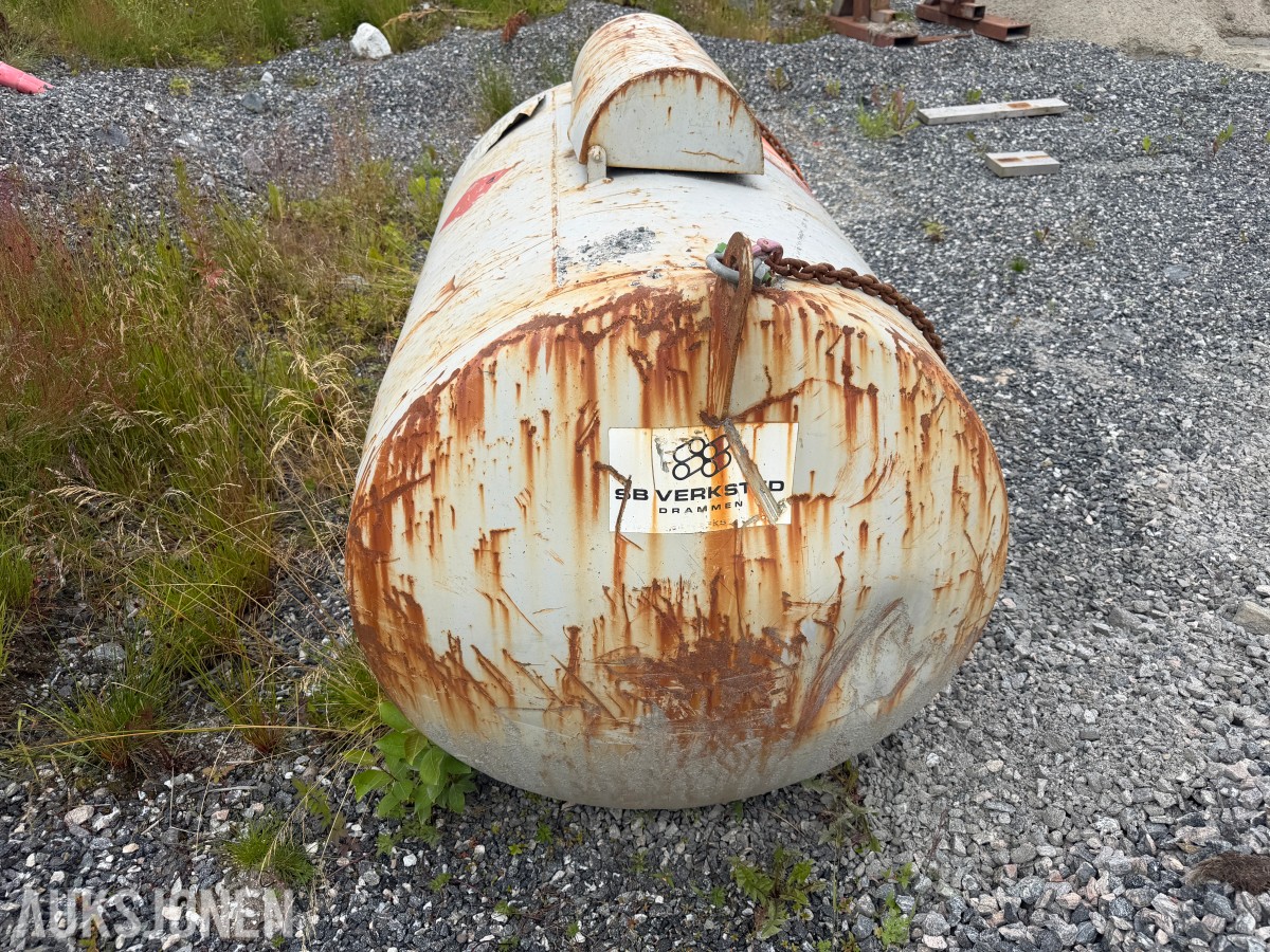 Diesel tank