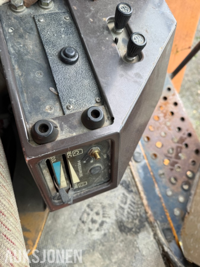1986 Komatsu WA 200 Hjullaster m/Pallegaffel og 2 skuffer