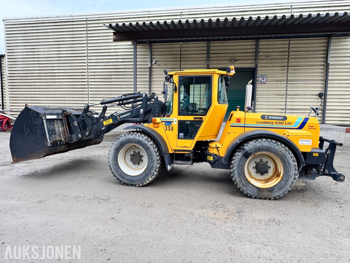 2011 Lundberg 345 LSE med skuffe kun 3155 timer